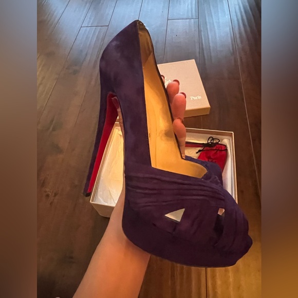 Original purple suede ultra high heel Christian Louboutin in size 39.5. - Picture 2 of 7